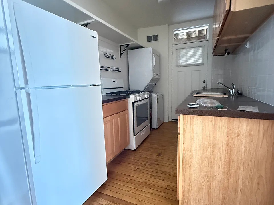 2321 N Spaulding Ave #1A