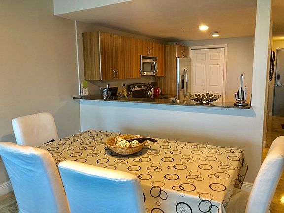 4th image of 6307 Indian Creek Dr #5C