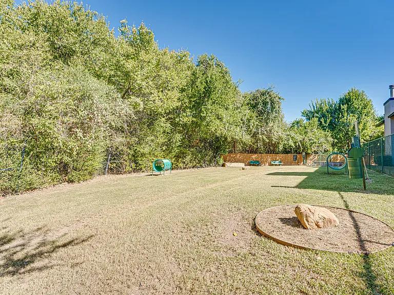 Southern Oaks — Photo 44