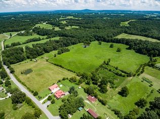 3409 Three Island Rd, Walling, TN 38587