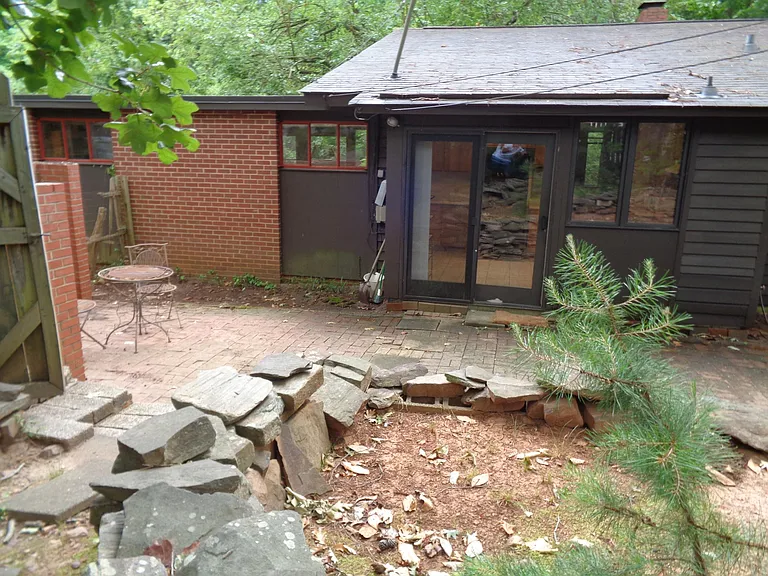 3211 Churchill Rd — Photo 4