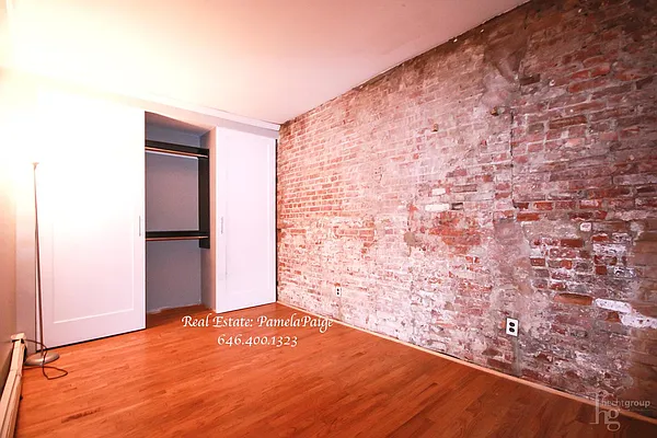 Rented by Hecht Group | media 12