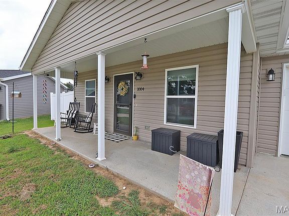 2nd image of 1004 Allenview Dr
