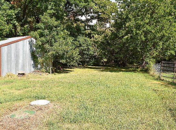3rd image of 8552 Choctaw Dr
