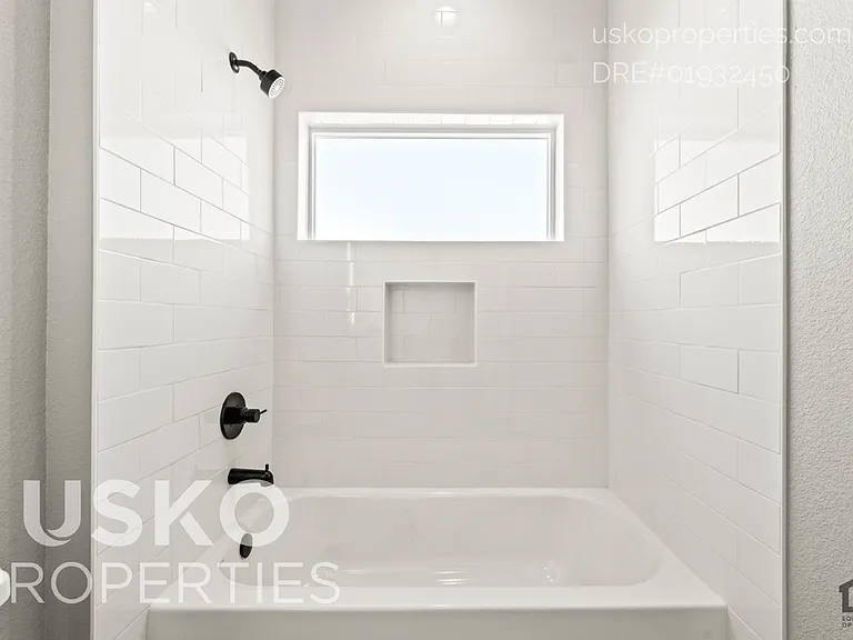 3125 3rd Ave #2 — Photo 12