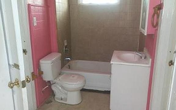 5th image of 700 Hardesty Ave
