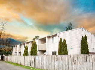 Spacious 2 Bedroom - Excellent Location!, Bellingham, WA 98229