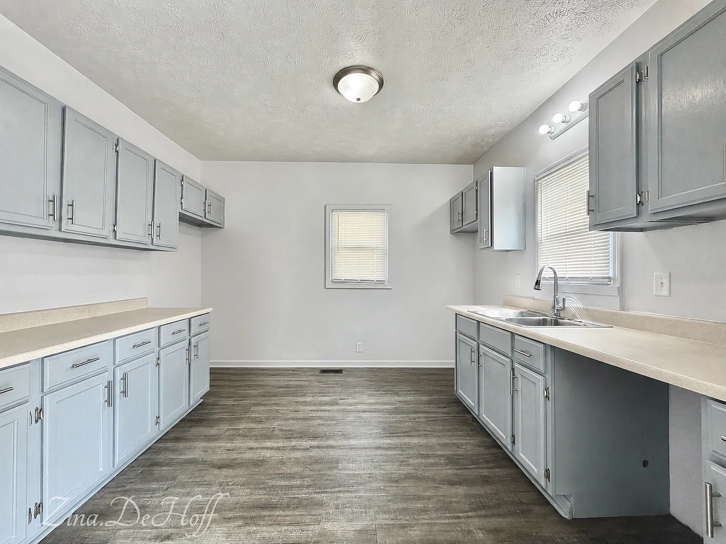 3 bed, 960 sqft, $1,150 — Photo 4
