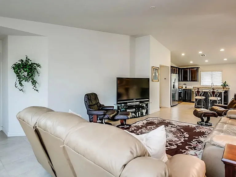 7934 S Abbey Ln — Photo 9