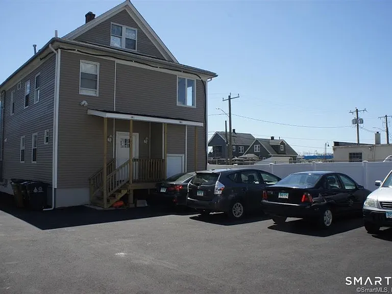 16 Manor St #B — Photo 18