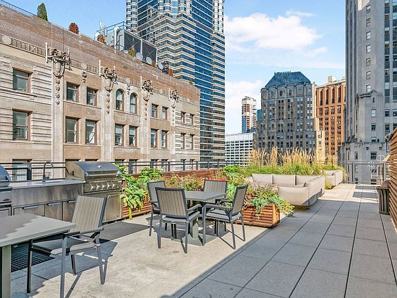 3rd image of 25 Broad St APT 6S