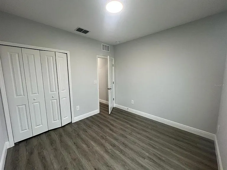 519 Blackbird Ln — Photo 7