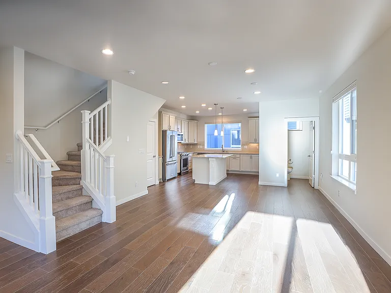 14671 36th Ct NE — Photo 4