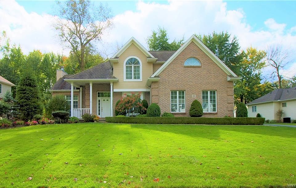 1st image of 23 Clearwater Dr