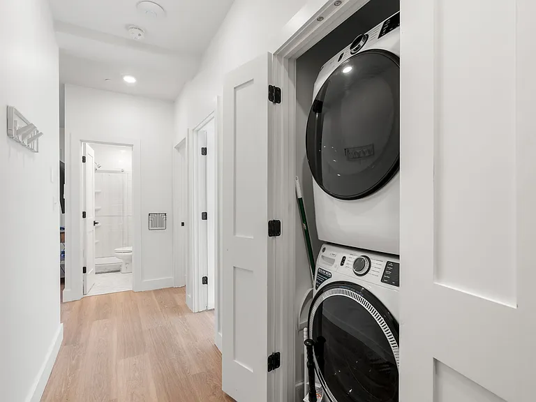 141 Hillside St #2 — Photo 15