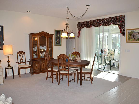 3rd image of 5 Yorktowne Ct