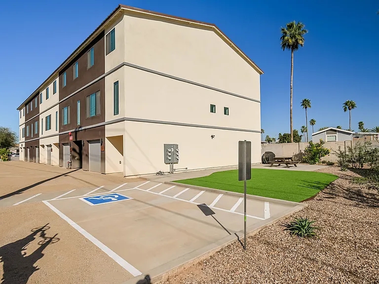 2502 E Paradise Ln #1 — Photo 38