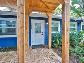 1909 Morrill St, Sarasota, FL