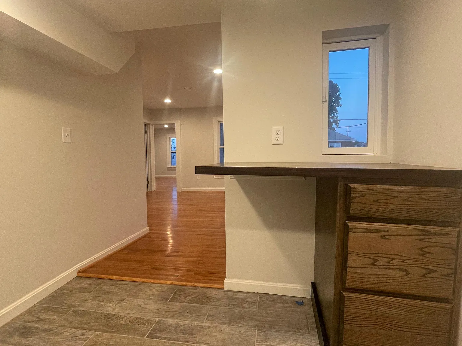 523 Baltimore St — Photo 4