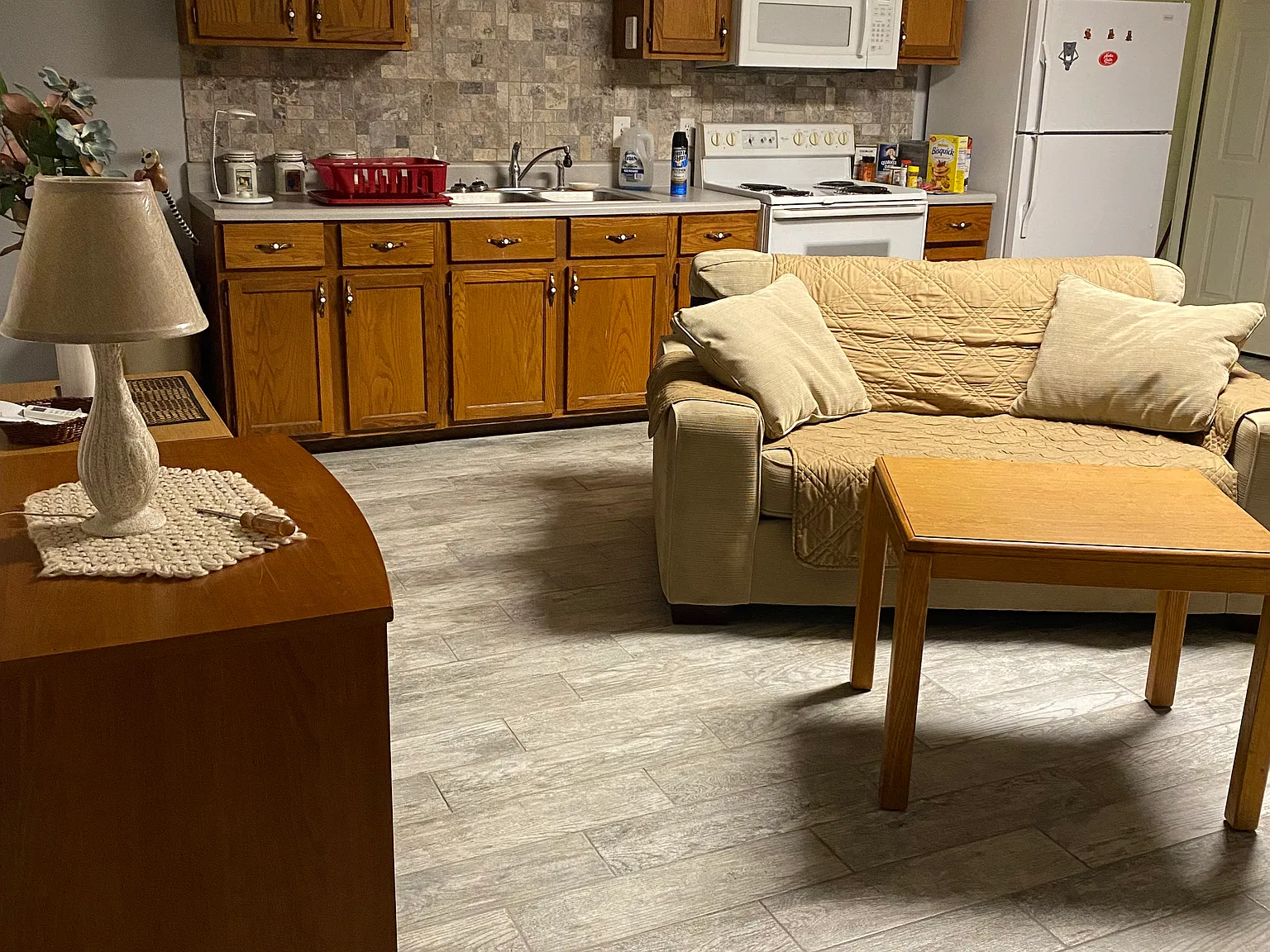 Studio, 650 sqft, $900 — Photo 2