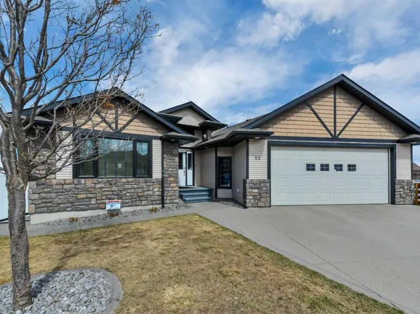82 S Ingram Close, Red Deer, AB T4R 0A3