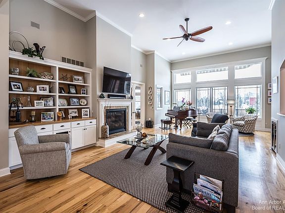 4th image of 6410 Heron Ct #8