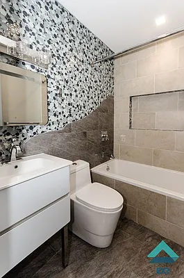 Rented by EXR | media 15