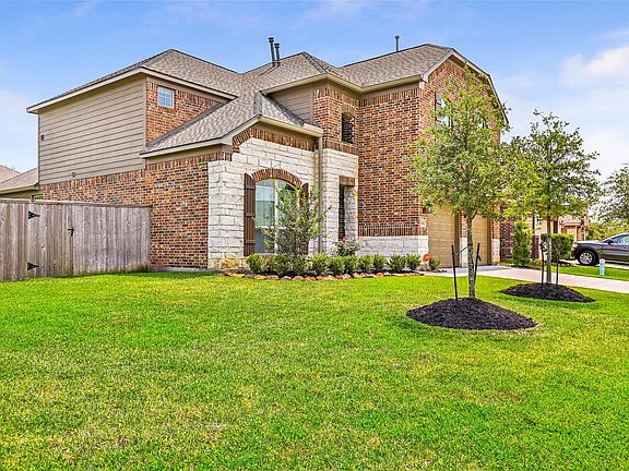 3rd image of 23488 Aiken Woods Dr