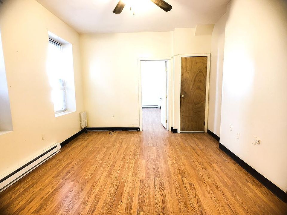 1st image of 709 S 51st St APT 1