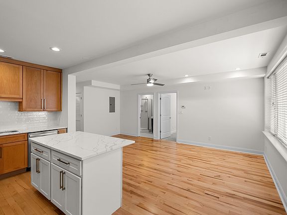 4th image of 7517 Oxford Dr APT 1B