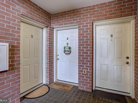 2nd image of 105 Water Fountain Way Unit 203