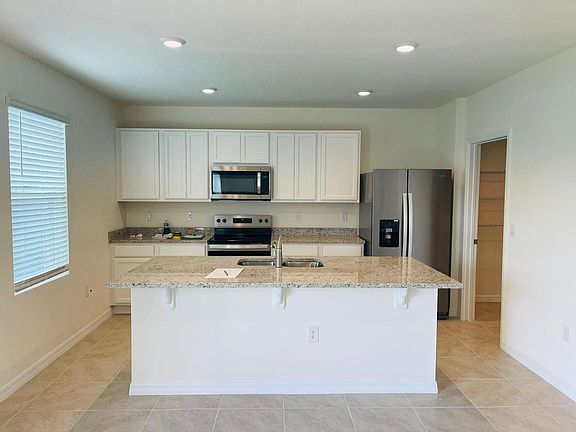 3rd image of 3741 Fort Mellon Ln