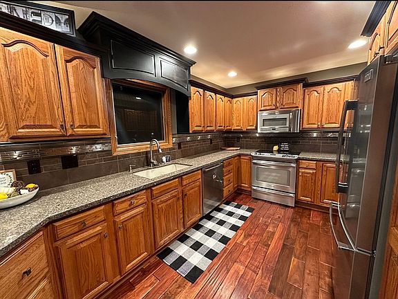 4th image of 2707 W 44th St