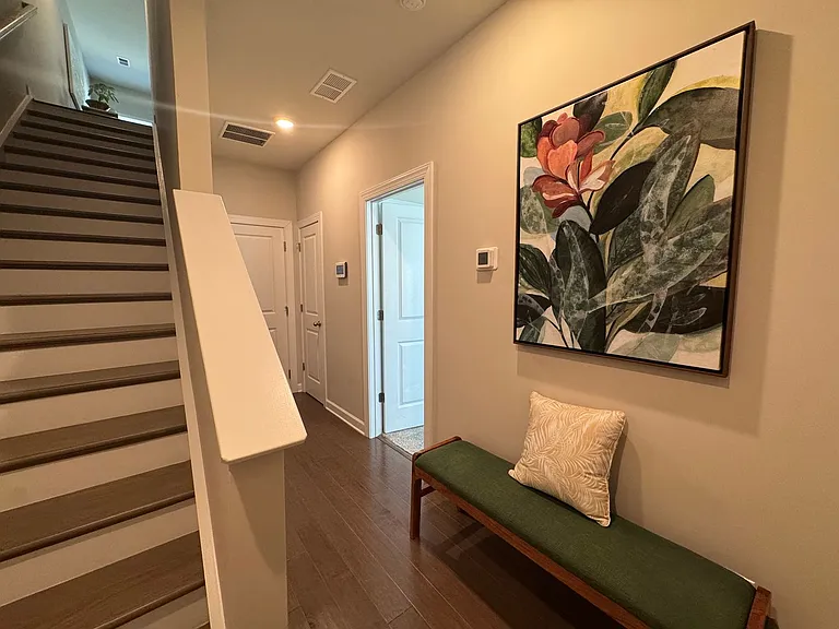 3738 Memorial Pkwy — Photo 3
