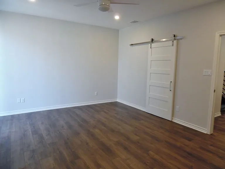 4715 Lafayette Ave — Photo 34