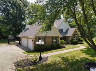 3776 Bridlewood Ln, Terre Haute, IN 47802