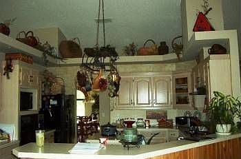 4th image of 4041 Campa Ln