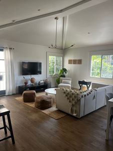 3235 Sawtelle Blvd APT 5, Los Angeles, CA, 90066