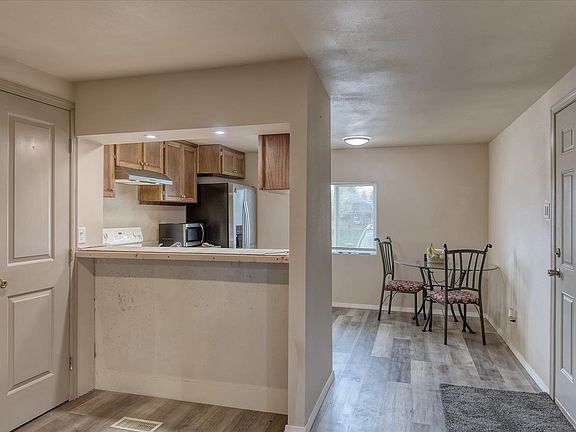 5th image of 2201 N Craig Rd Lot 270