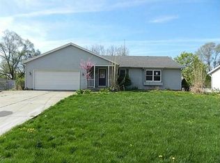 1444 Winifred St, Jenison, MI 49428