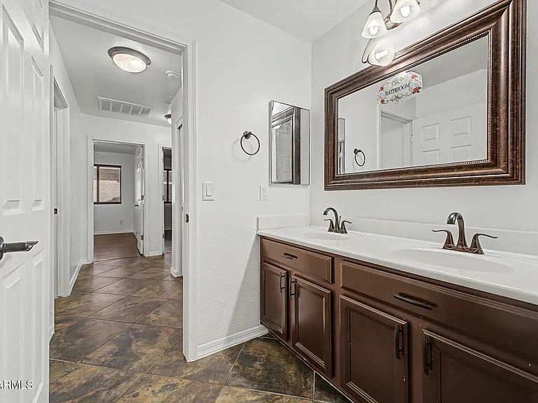 25537 W Forest Grove Ave — Photo 24