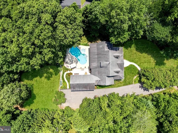 12033 Steven Ln, Dunkirk, MD 20754