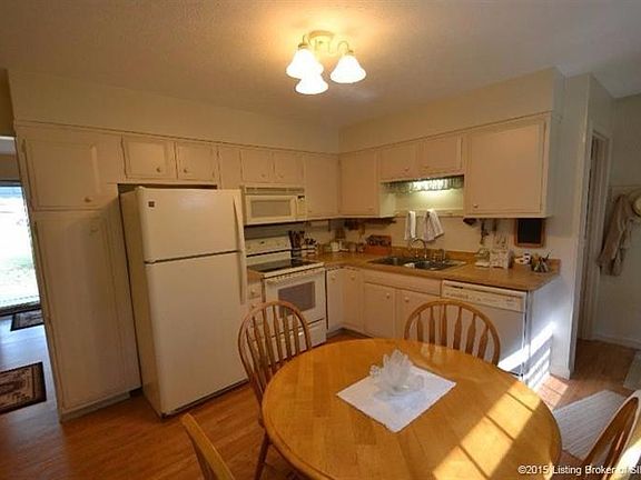 Full Compliment of Kitchen Appliances