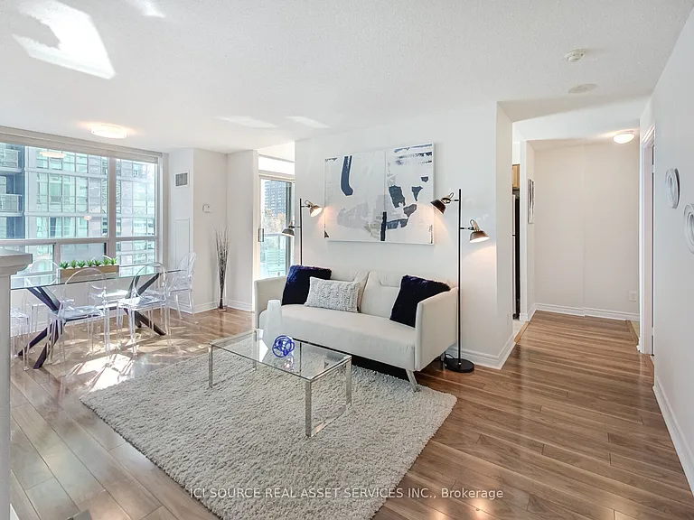51 Lower Simcoe St #607 — Photo 8