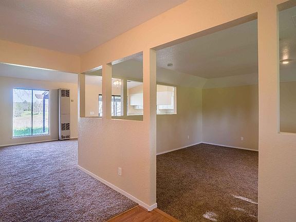 3rd image of 42917 Revis Ct