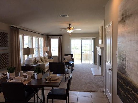 4th image of 5145 Royal Springs Dr