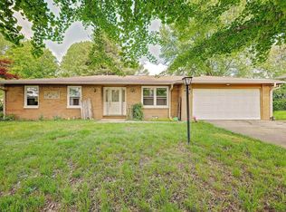 625 N Kennedy Dr, Bloomfield, IN 47424