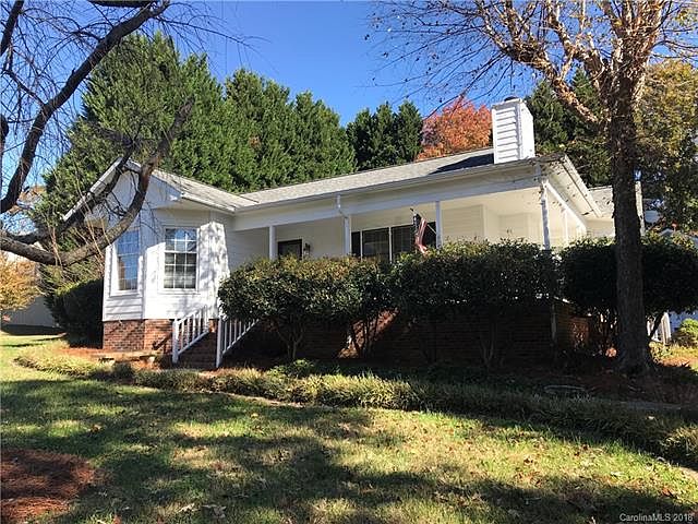 1st image of 624 Tracy Ln