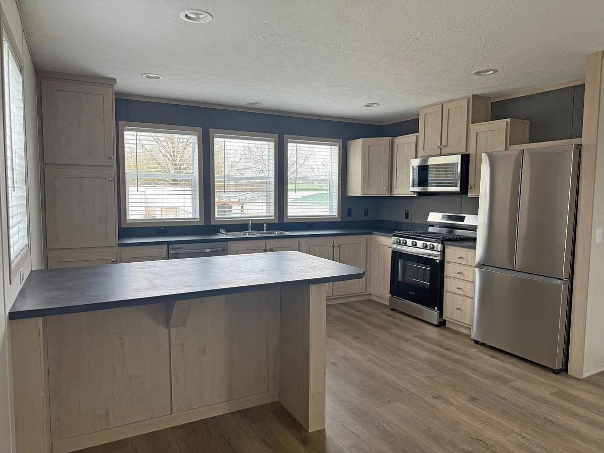 Building Photo - 14876 Washington Rd #170