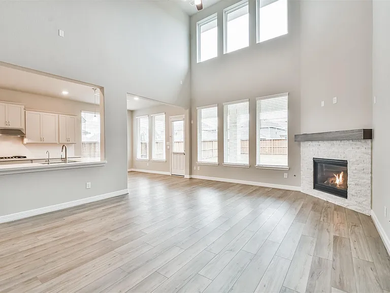 8211 Chartres Wind Dr — Photo 6